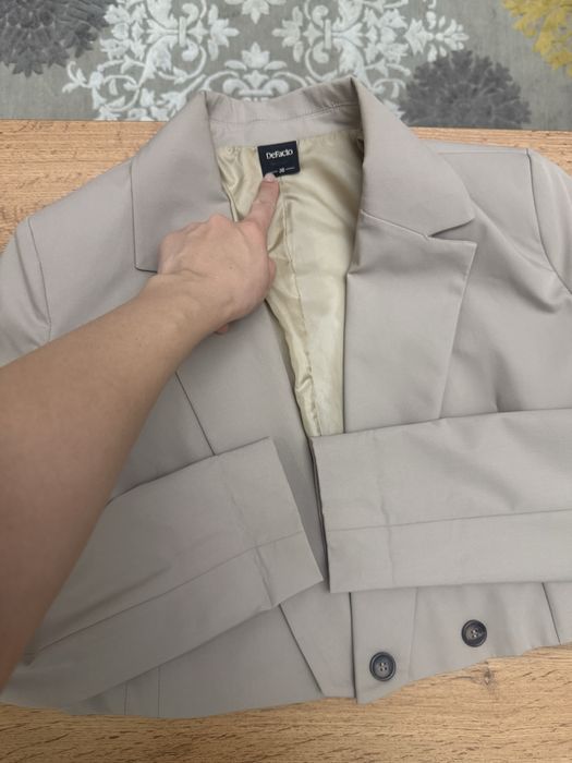 Продается вещи одежда