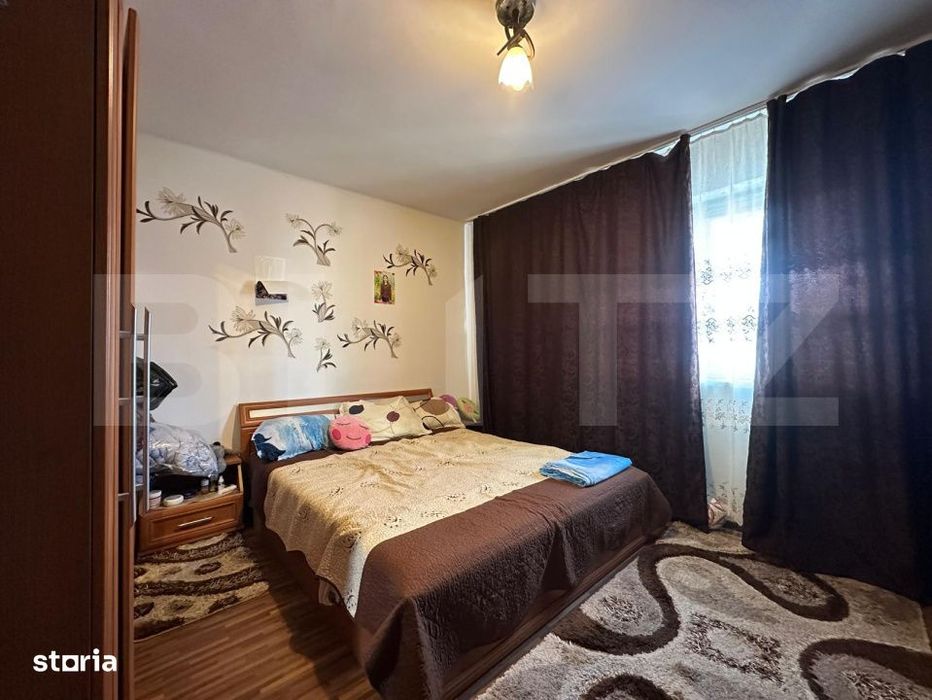 Casa individuala cu garaj, atelier, curte - zona Gh. Apostol, Hunedoar