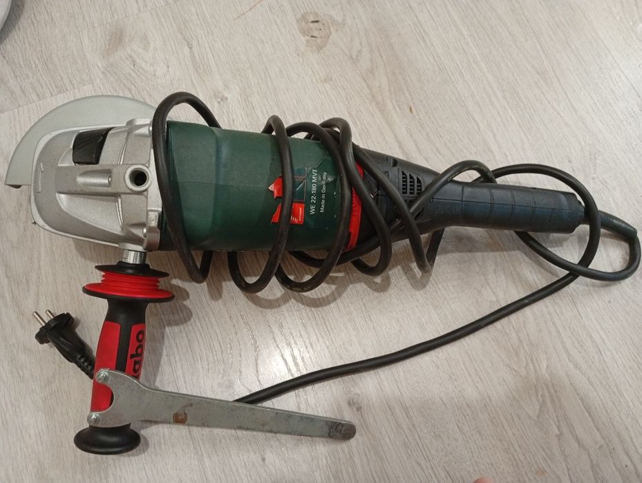 Маска ESAB A40 и Болгарка на 180