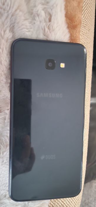 Samsung Galaxy s10 plus / J4 plus