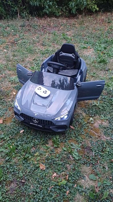 Електрическа акумулаторна детска кола Mercedes AMG CLE 53