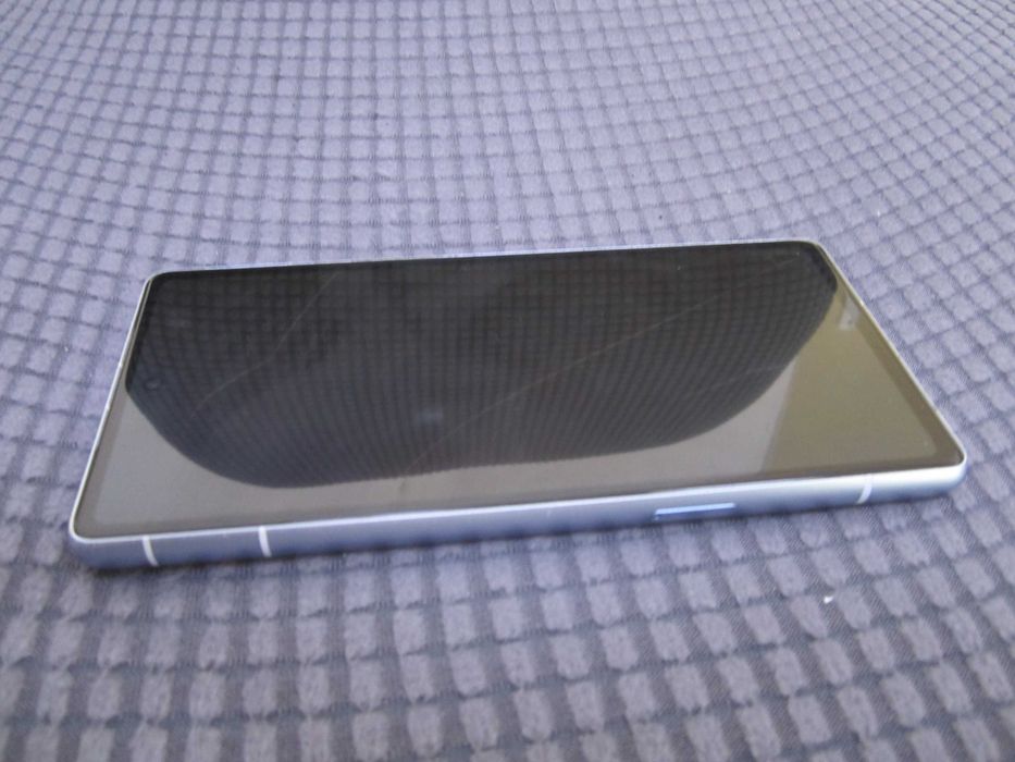 Google Pixel 7a телефон