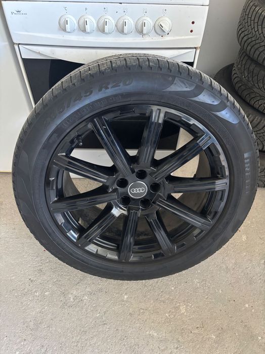 Гуми летни PIRELLI SCORPION 285/45/20