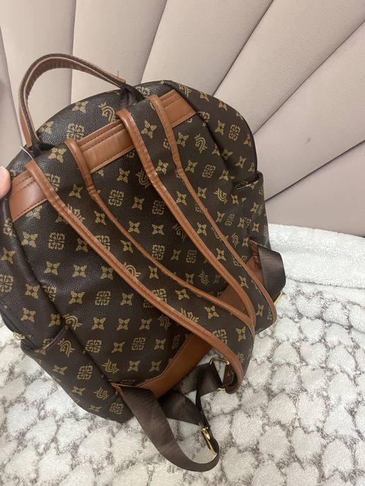 продам хорошую сумку