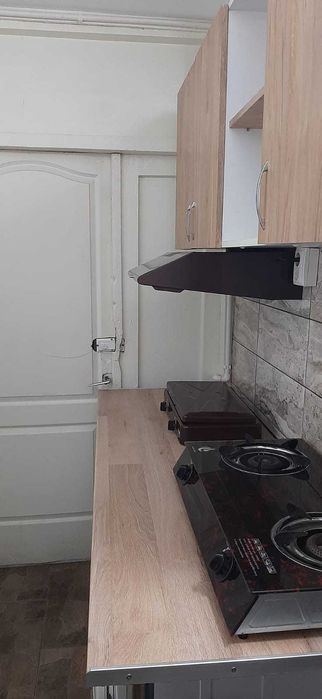 Inchiriez camera camin tip garsoniera