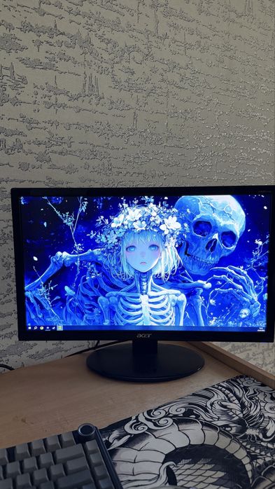 Монитор acer в хорошем состоянии