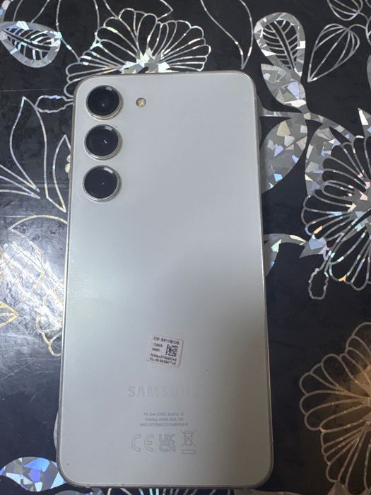 Vând telefon Samsung S23 liber de rețea 128 g dual sim preț 1100 negociabil.Pt mai multe detalii la telefon 0767926999.Locatie Vulcan Hd