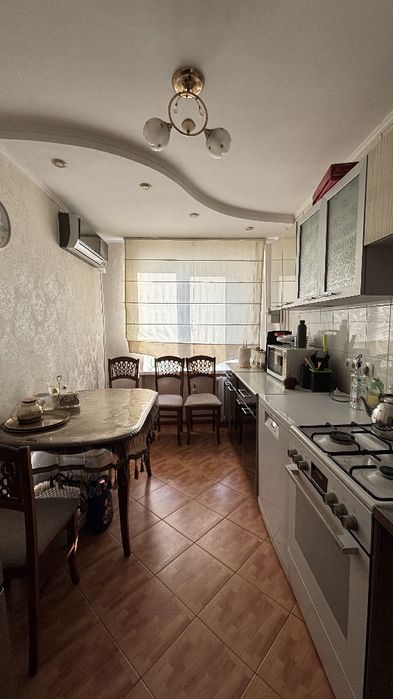 Продам 3-комнатную квартиру