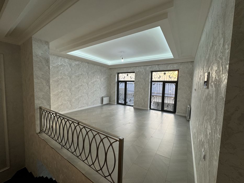 Продаётся двух этажный новый дом