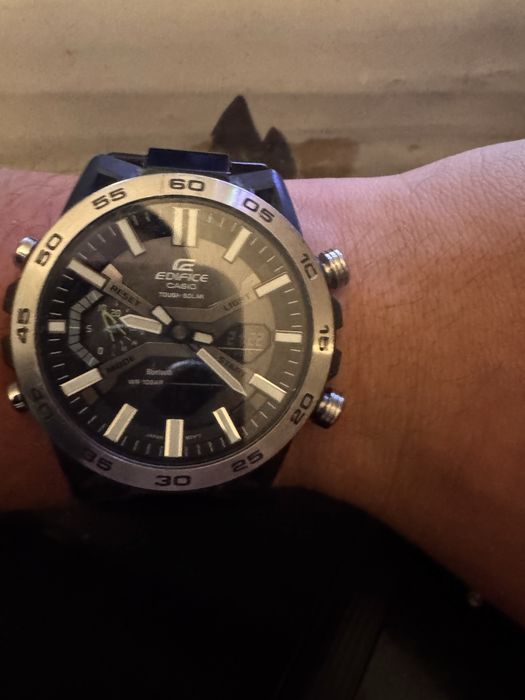 Casio Edifice часовник