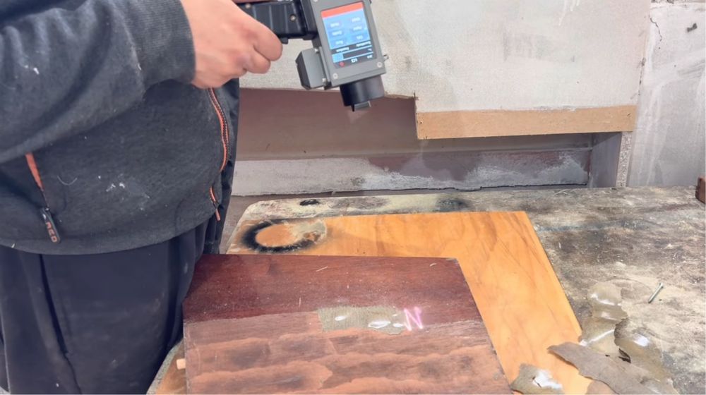 Лазерно почистване