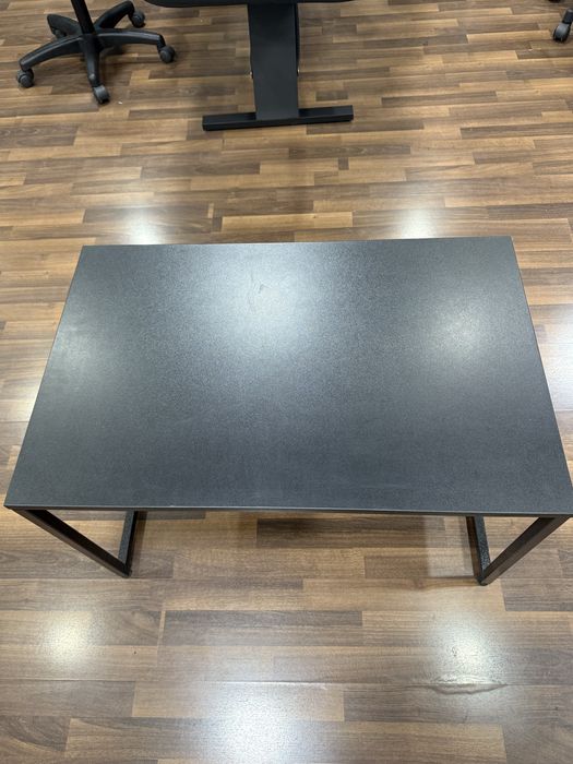 Журнальный столик