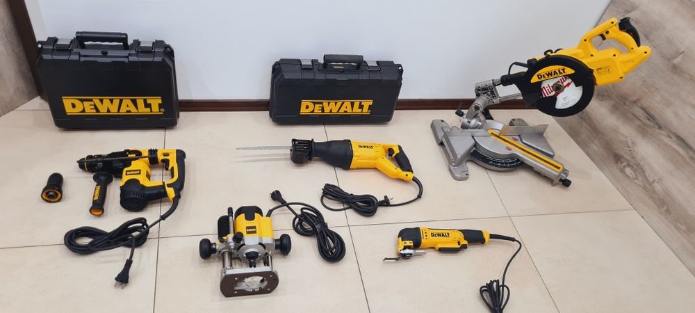 Dewalt  10.8v / 14.4v/ 18v /220v
