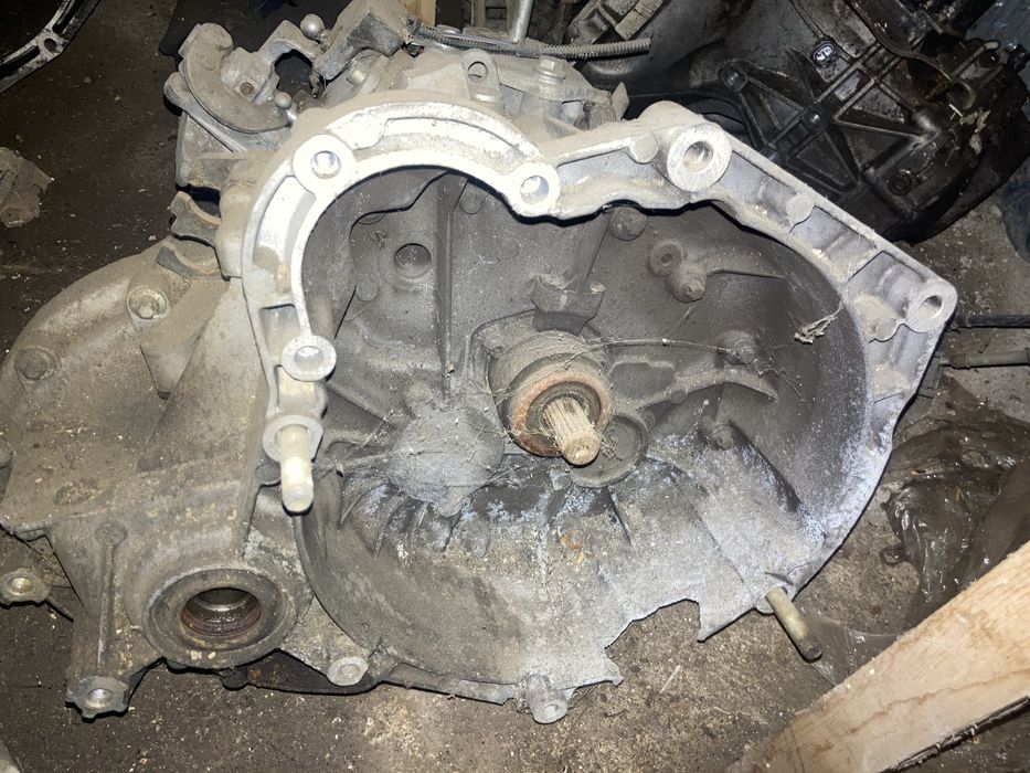 Скоростна кутия фиат фият стило 1.9jtd 115кс getrag c605