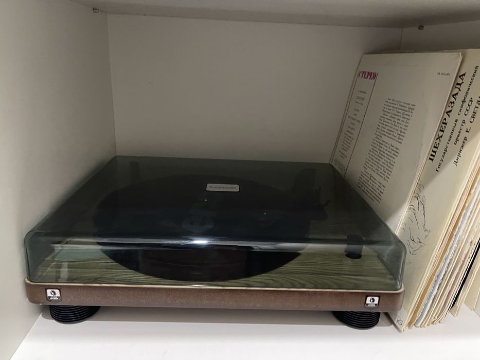 Виниловый проигрыватель Lenco LS-50