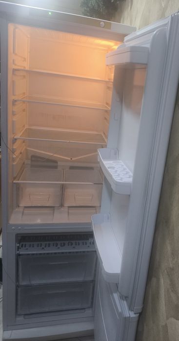 Индезит высота 1, 8м