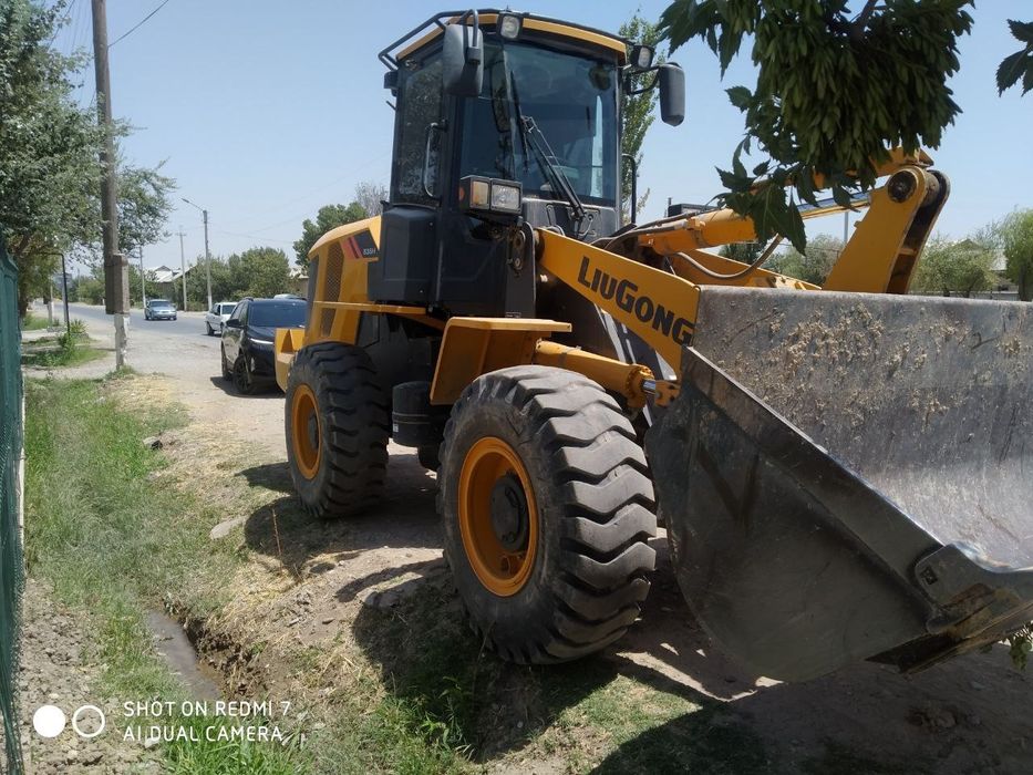 Услугу или аренда погрузчика 1,8 куб