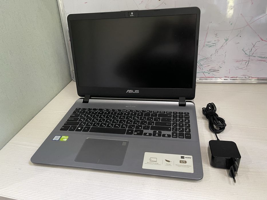Asus vivobook X507UBR core i3-7020U