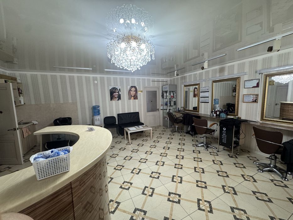 Сдается кресло для мастера!