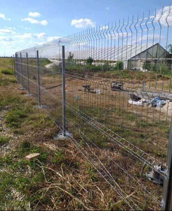 Construim garduri la comanda