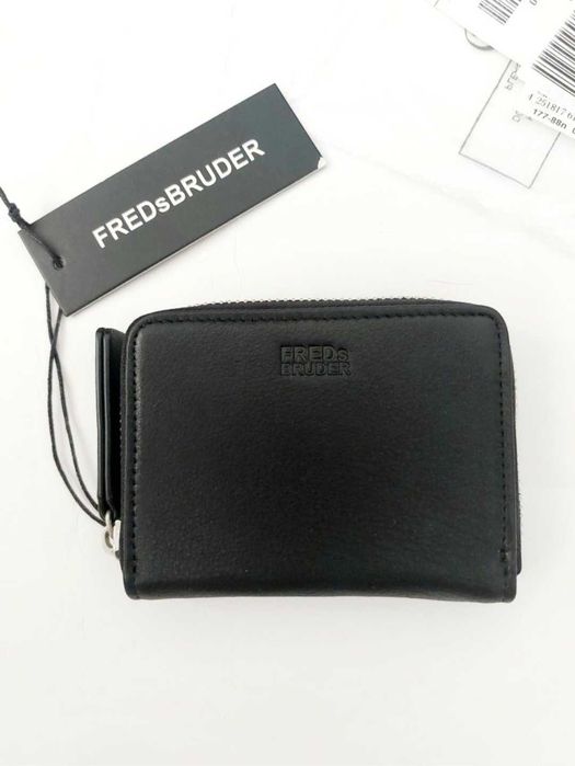 Ново малко черно портмоне естествена кожа FredsBruder