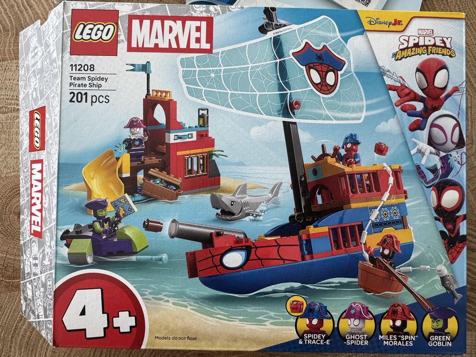 LEGO Marvel 11208 Team Spidey Pirate Ship