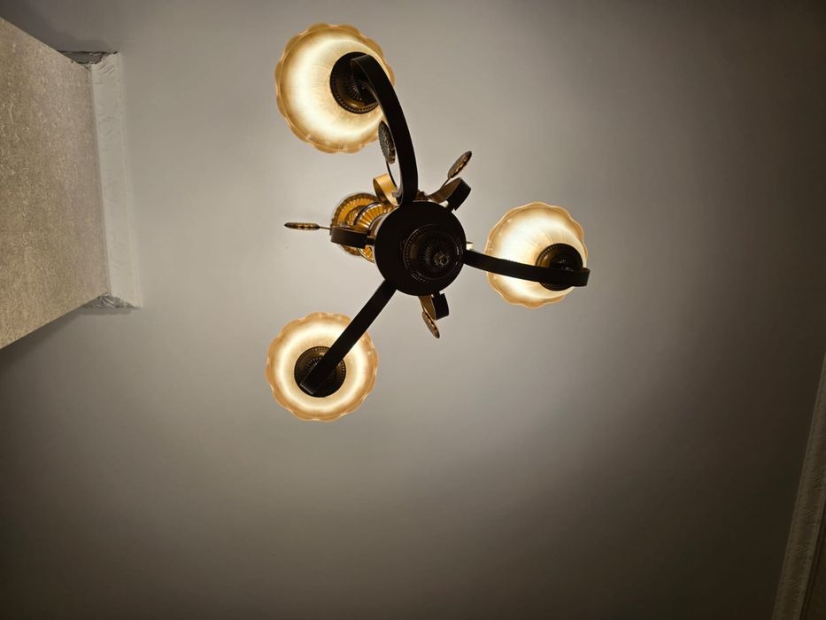 Люстралар сатылады