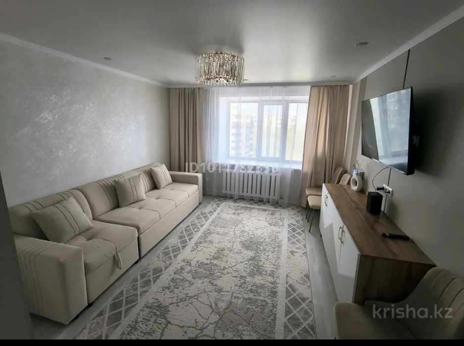 Продаю 4 комнатную квартиру
