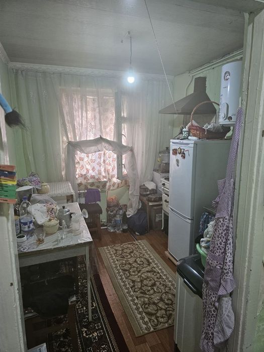 Продаётся Квартира 1 ком 2 этаж в Янгиюле на Нихи