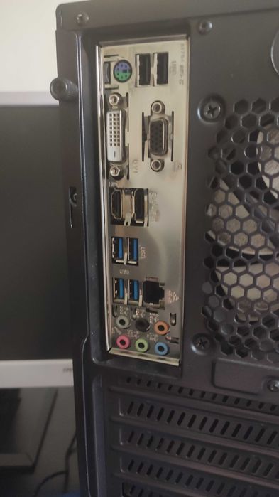 Desktop PC Intel Core i7-6700, 16 GB RAM, SSD 250 GB, HDD 500 GB, Windows 11 Pro