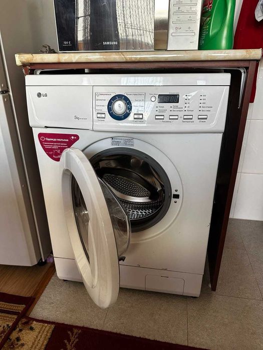 Продаётся стиральная машина LG 5 кг