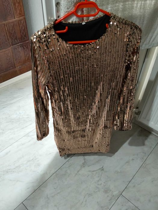 Vând rochii de ocazie prețuri mici