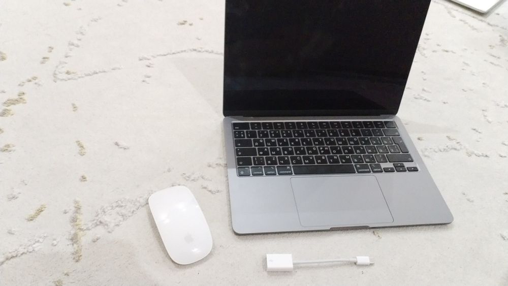 MacBook Air 13 2024года