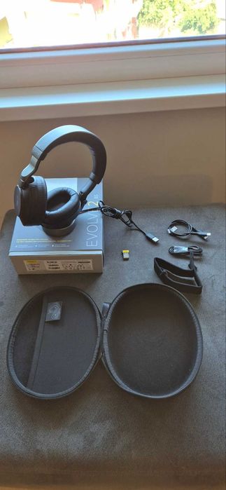Слушалки Jabra Evolve2 85 + Стойка