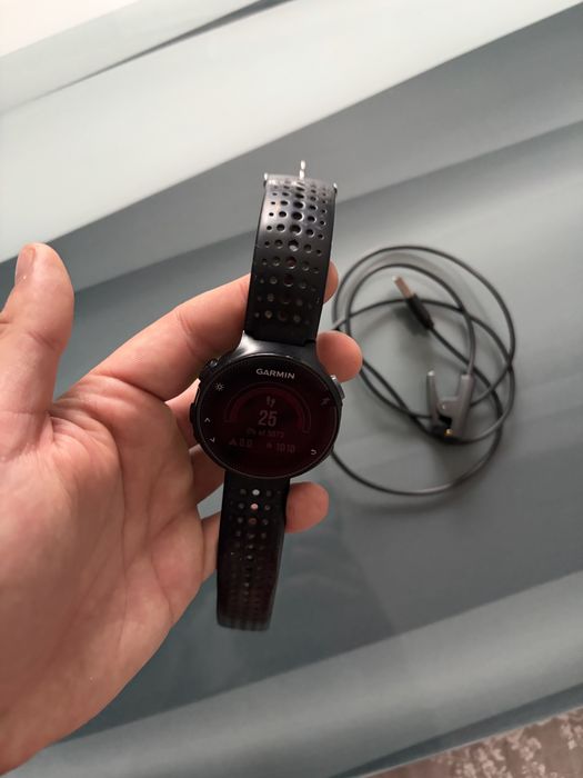 Garmin ForeRunner 235