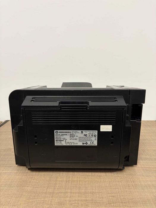 Черно-бял лазерен принтер HP LaserJet P1606dn с гаранция