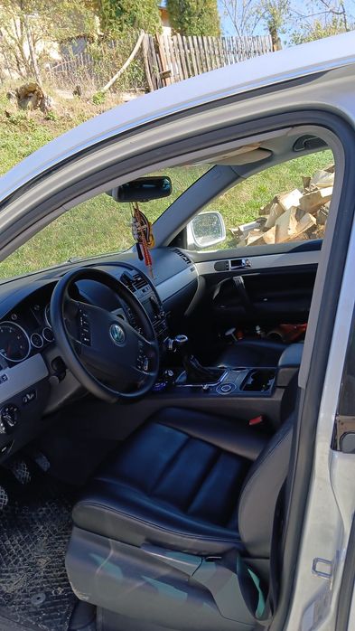 Vând touareg motor 2.5 manual, specific motorul spart