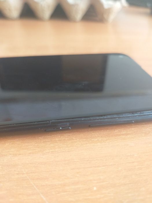 сломанный телефон samsung А11