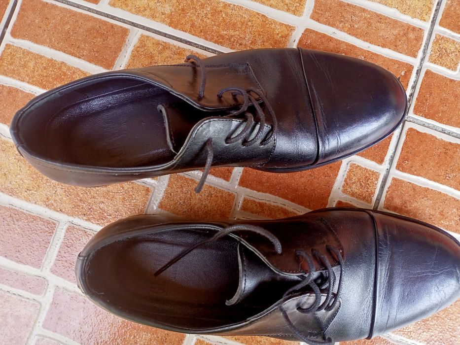 Школьная обувь для мальчика.