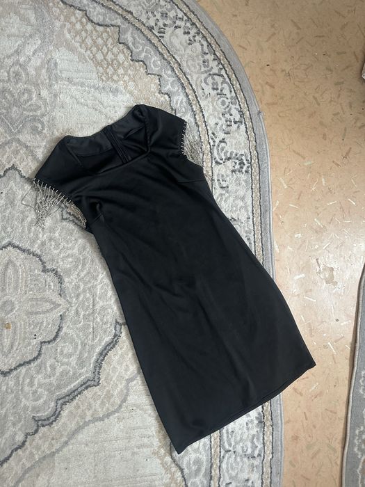 продам женские платья