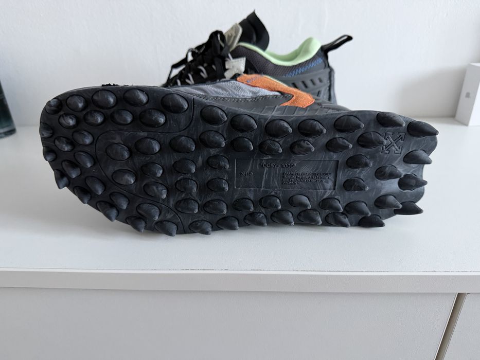 Vand off white odsy 1000