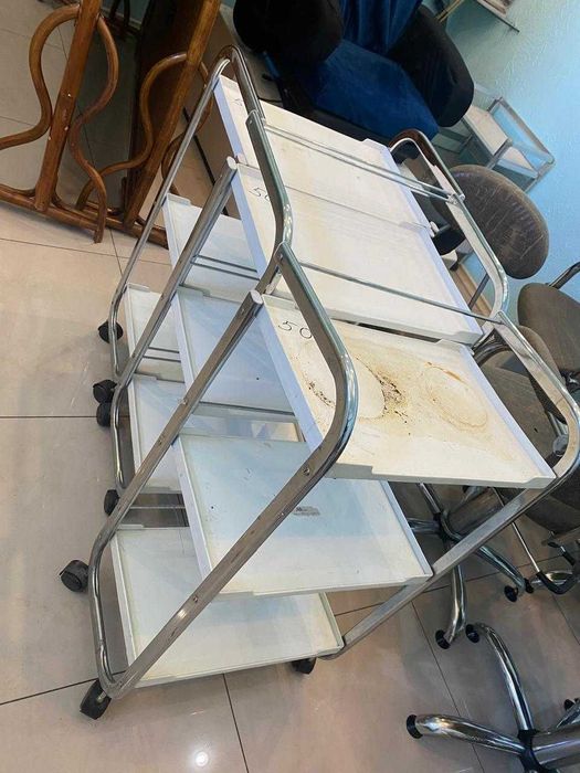 Маникюрный столик 2шт