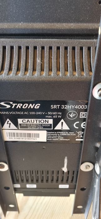 Televizor Led tv strong 32inch defect