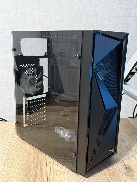 Корпус AeroCool Glider Cosmo-G-BK-v1