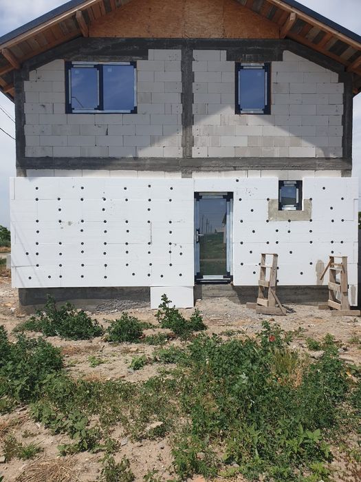 Servicii/construcții profesionale finisaje interioare