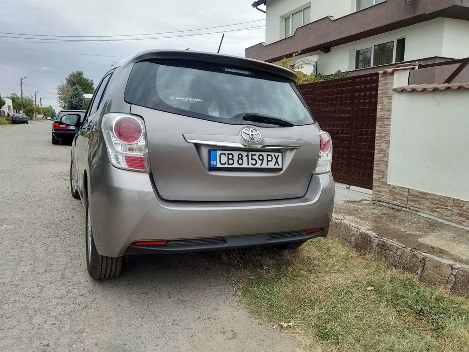 Тойота Версо 1,6 TD