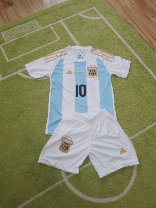Kit echipamente fotbal 4-14 ani diverse echipe