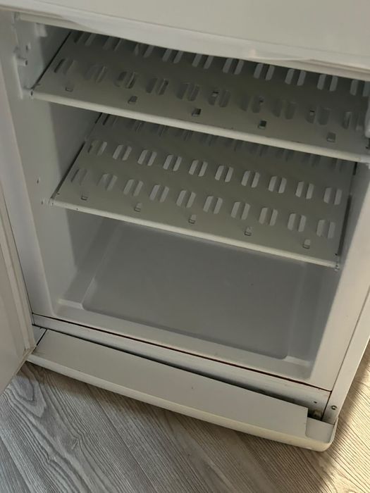Холодильник б/у продам