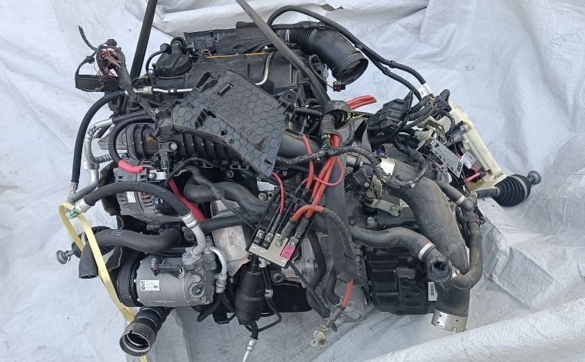 Двигатель БМВ BMW B38A15A.