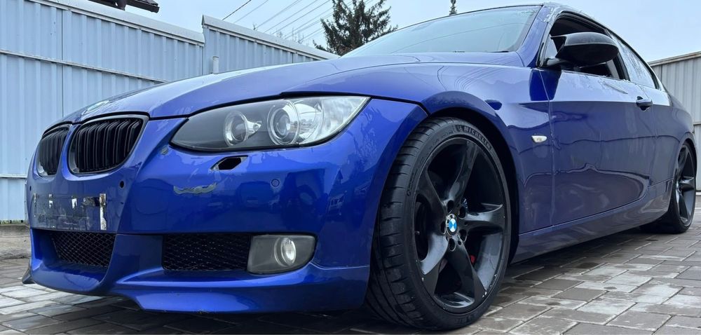 Dezmembrez BMW 335i E92 3.0i bi-turbo Recaro incalzit,Trapa,Logic 7